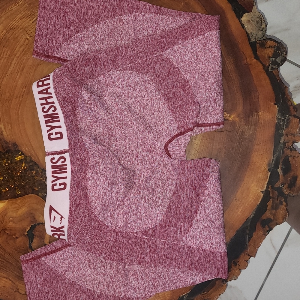 Short Gymshark Use Good Condition Size Small - image 3